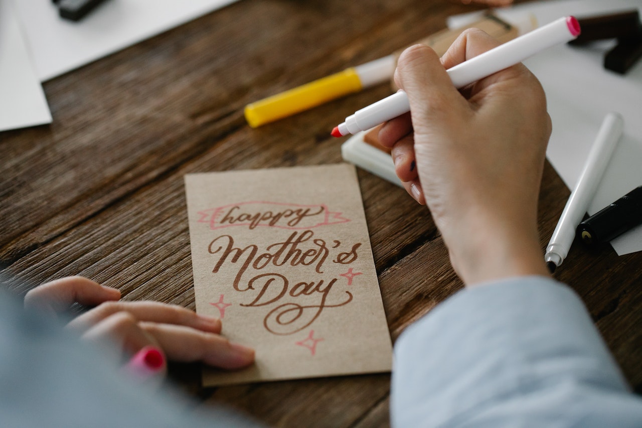 Best Mother’s Day Gifts 2023: All Things Vegan, Sustainable, Cruelty-Free